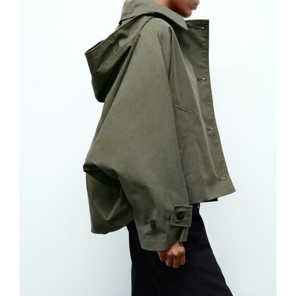 Nwt-Zara- ZW COLLECTION SHORT HOODED TRENCH COAT-M - Picture 2 of 8